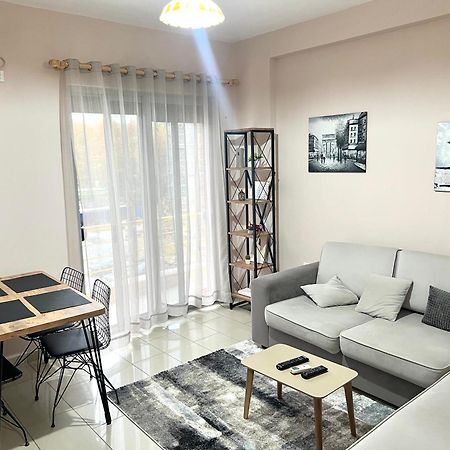 Deal 315 Apartment Tirana Esterno foto